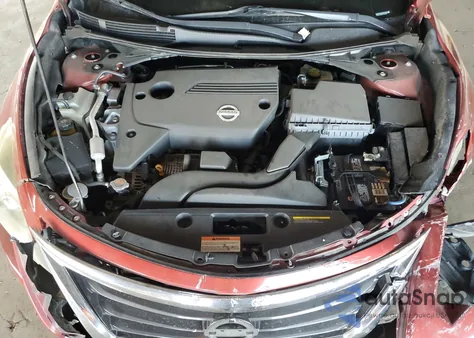 2015 Nissan Altima 2.5 из США, поврежденный, VIN 1N4AL3AP0FC183664